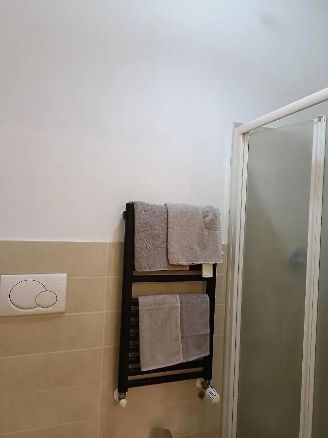 Apartment And B&B Eracle Bologna 0*,